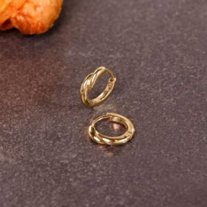 Linked Sculpt Gold Hoop Earrings