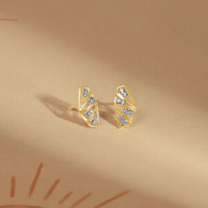 Sunlit Facet Diamond Stud Earrings