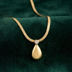 Bloom Crest Diamond Necklace